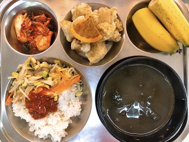 5.25:비빔밥,미역국,두부강정,배추김치,바나나